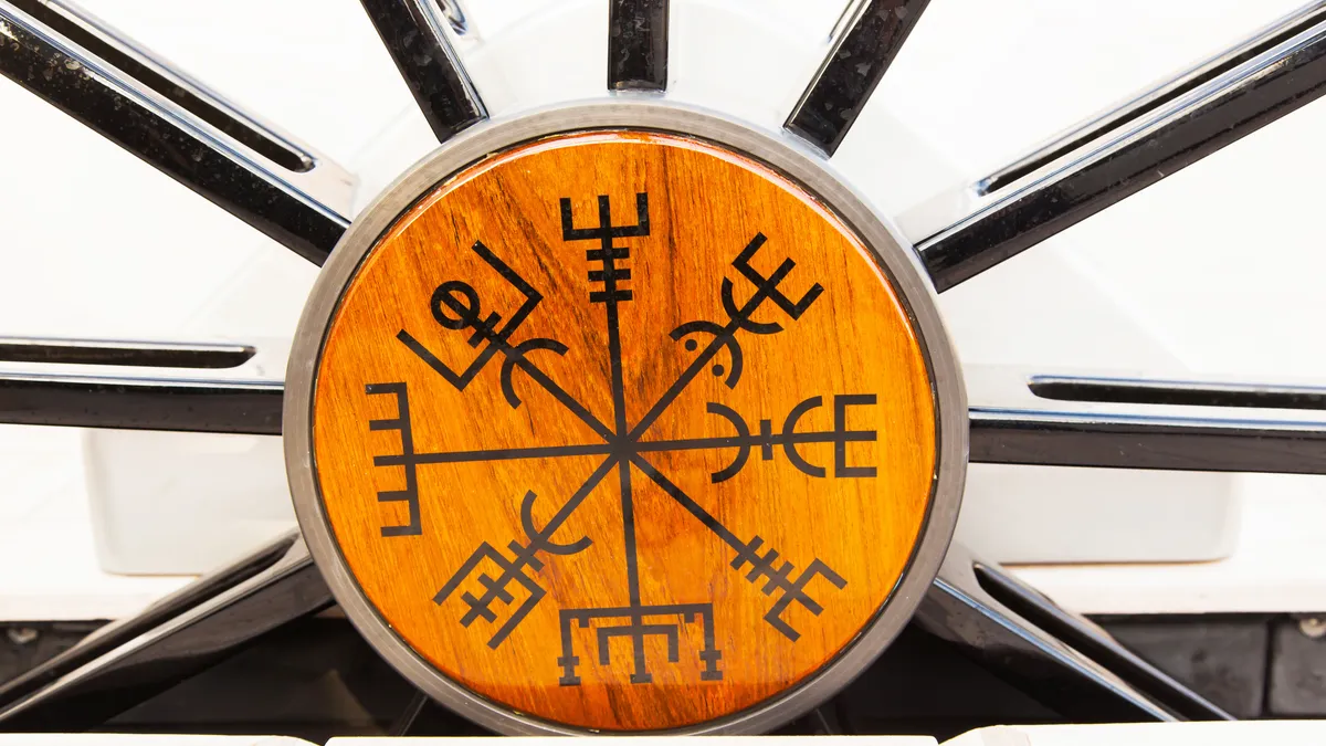narcissistic parents: 4th house astrology chart symbol illustration